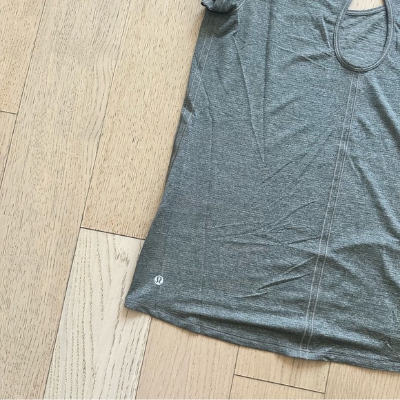 Lululemon Cross-back Tee - Picture 2 of 6
